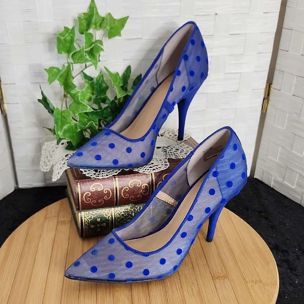 👉INC INTERNATIONAL CONCEPTS COLETTAF FABRIC ~POINTED TOE ~COBALT BLUE DOT HEELS